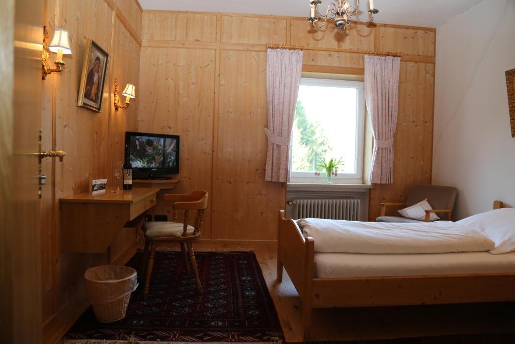 Klostergasthof Maria Eck Siegsdorf Room photo