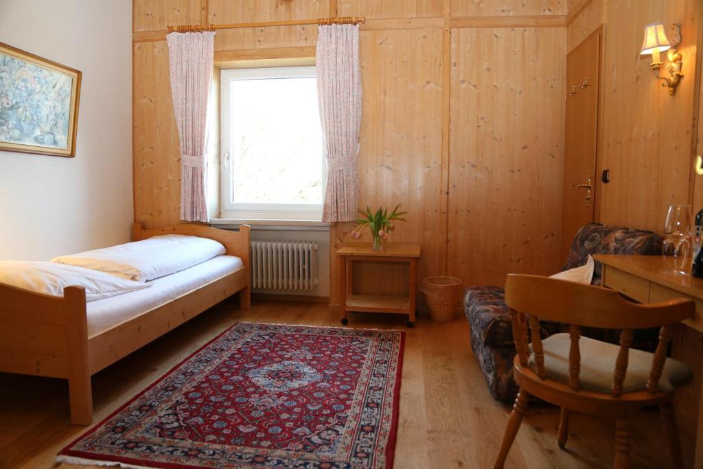 Klostergasthof Maria Eck Siegsdorf Room photo